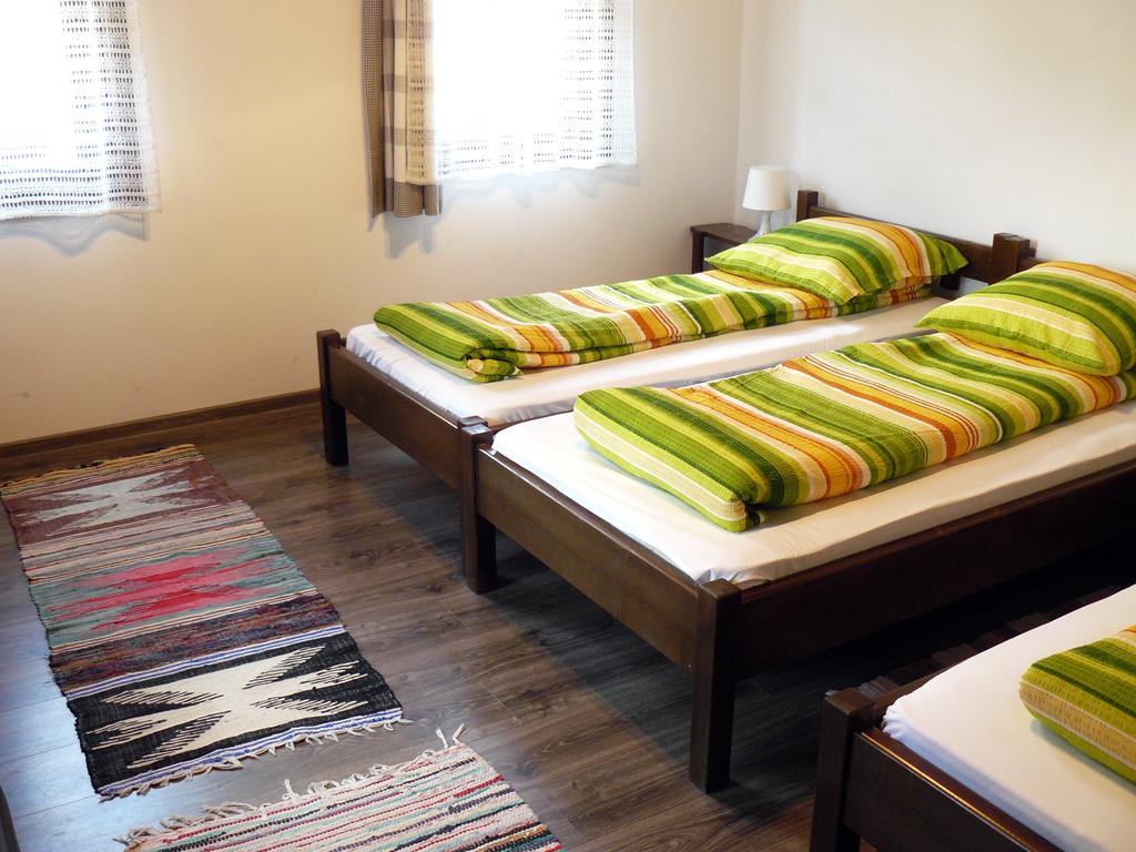 Casa Demeter Otel Rimetea Oda fotoğraf